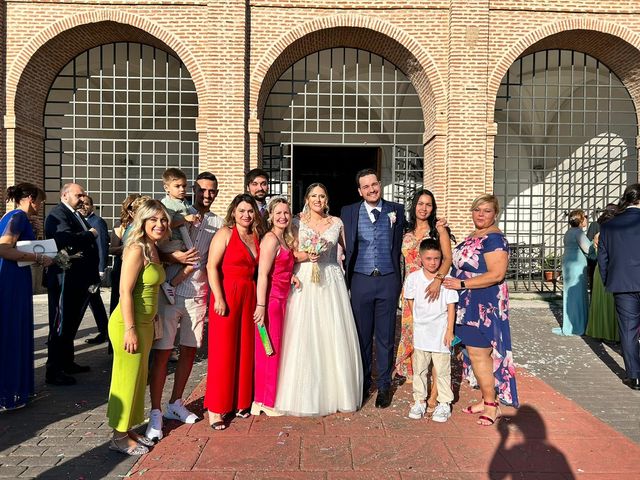 La boda de Javier  y Jennifer  en Valdemoro, Madrid 12