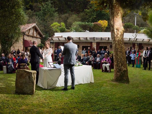 La boda de Alvaro y Megan en Berango, Vizcaya 27