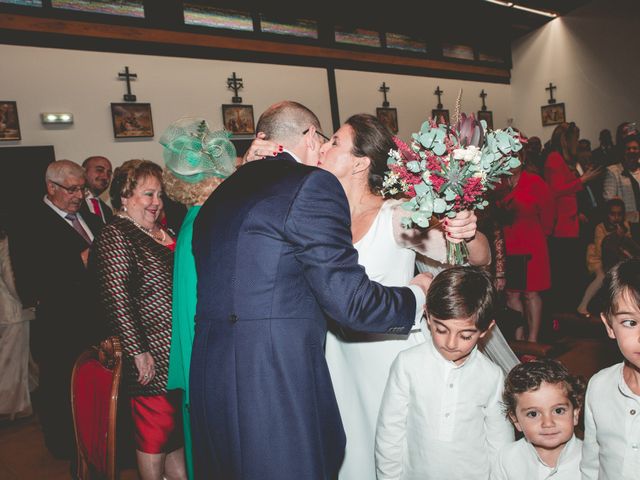 La boda de María José y Isaac en La Manjoya, Asturias 17