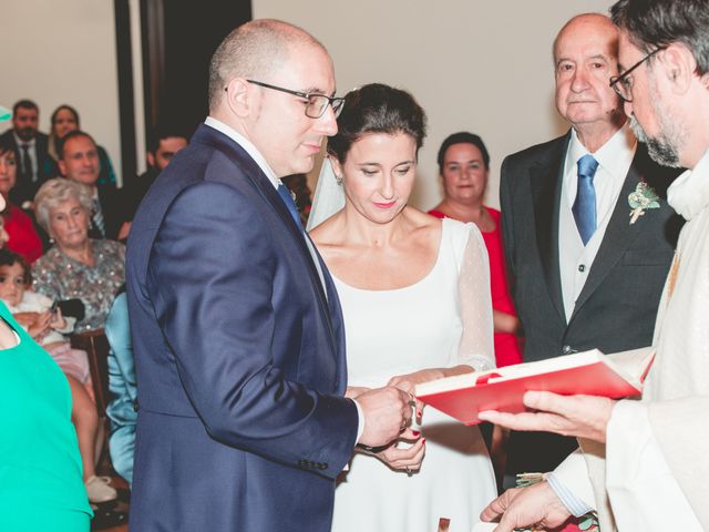 La boda de María José y Isaac en La Manjoya, Asturias 21