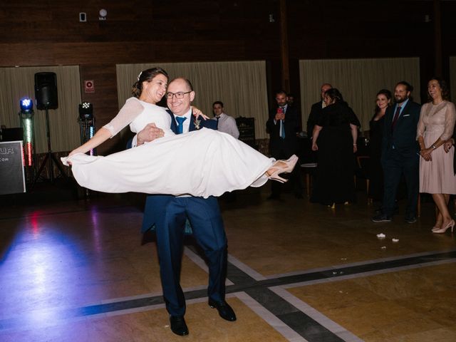 La boda de María José y Isaac en La Manjoya, Asturias 40