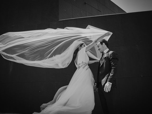 La boda de Ana y Joxe en Hondarribia, Guipúzcoa 39