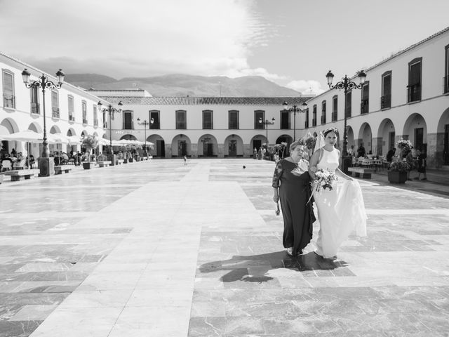 La boda de Jose Antonio y Minerva en Berja, Almería 21