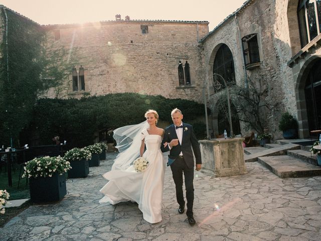 La boda de Bojan y Jolanta en Sant Marti De Tous, Barcelona 28