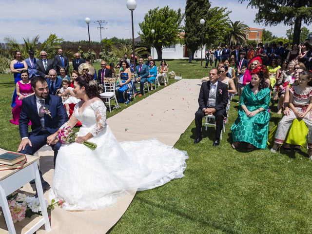 La boda de Cristina y Noel en Cubas De La Sagra, Madrid 4