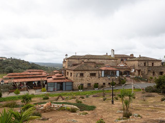 La boda de Olga y Enrique en Almendral, Badajoz 7