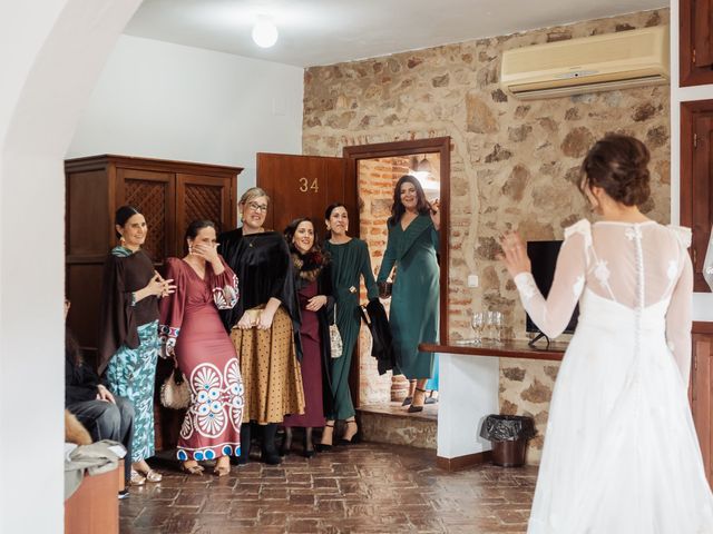 La boda de Olga y Enrique en Almendral, Badajoz 59