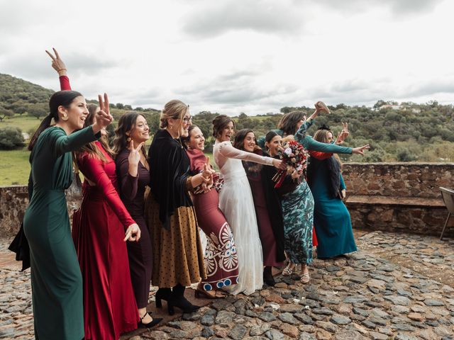 La boda de Olga y Enrique en Almendral, Badajoz 63