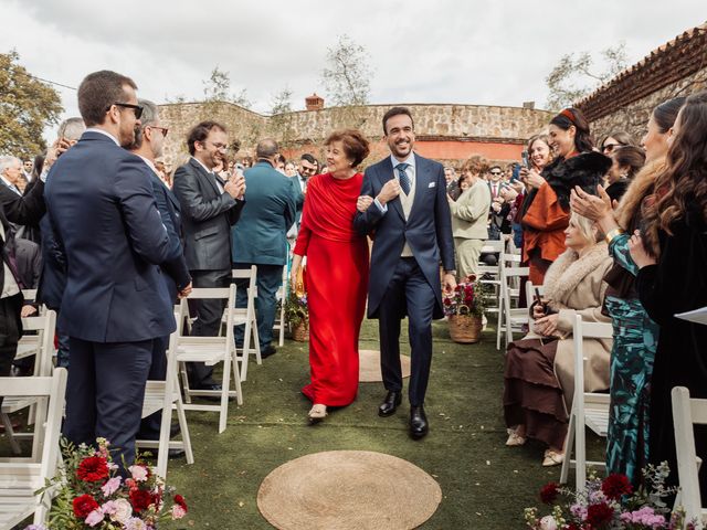 La boda de Olga y Enrique en Almendral, Badajoz 69