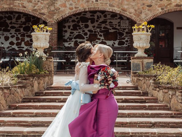 La boda de Olga y Enrique en Almendral, Badajoz 73