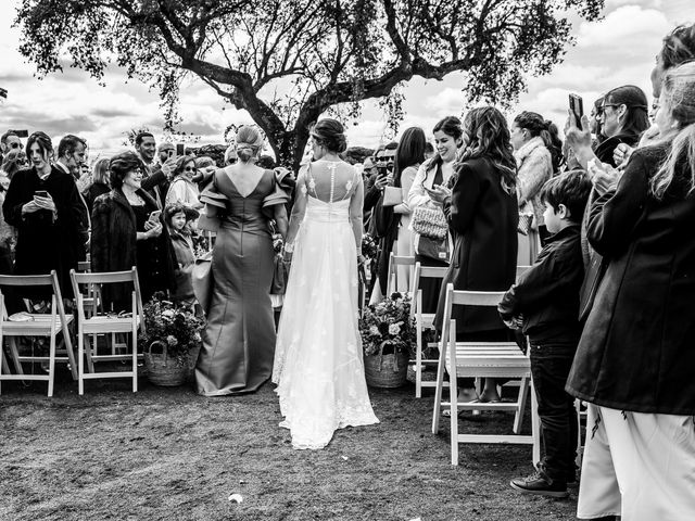 La boda de Olga y Enrique en Almendral, Badajoz 76