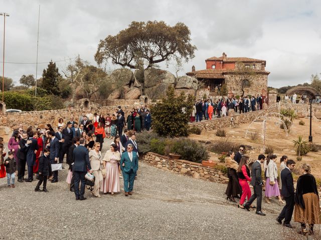 La boda de Olga y Enrique en Almendral, Badajoz 103