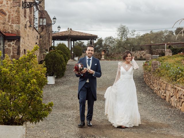 La boda de Olga y Enrique en Almendral, Badajoz 116
