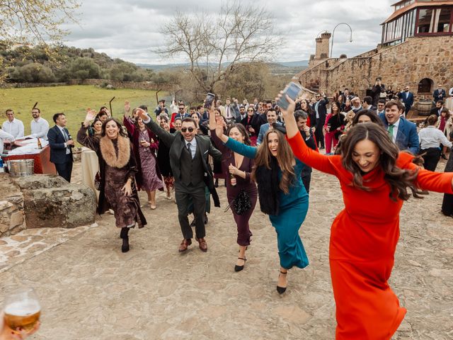 La boda de Olga y Enrique en Almendral, Badajoz 121