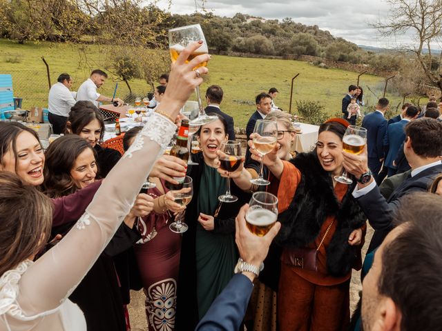 La boda de Olga y Enrique en Almendral, Badajoz 124