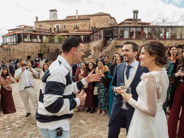 La boda de Olga y Enrique en Almendral, Badajoz 129