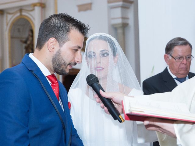 La boda de Ana Belen y Paxit en Los Palacios Y Villafranca, Sevilla 33