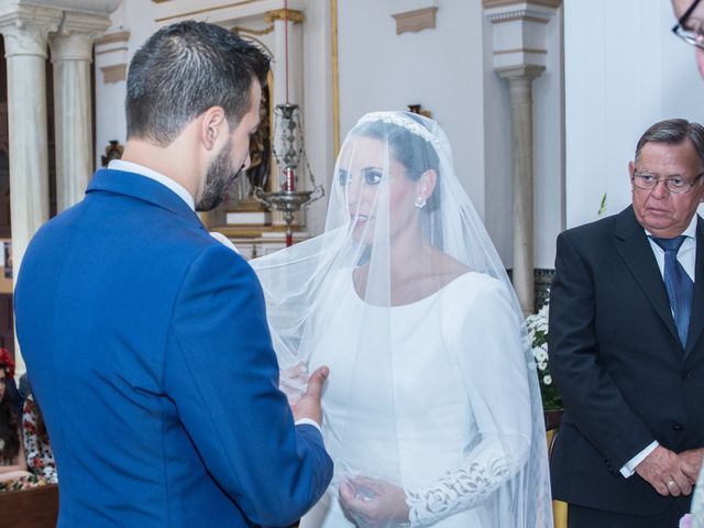 La boda de Ana Belen y Paxit en Los Palacios Y Villafranca, Sevilla 36