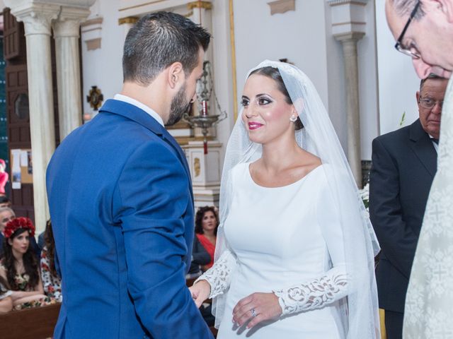 La boda de Ana Belen y Paxit en Los Palacios Y Villafranca, Sevilla 38