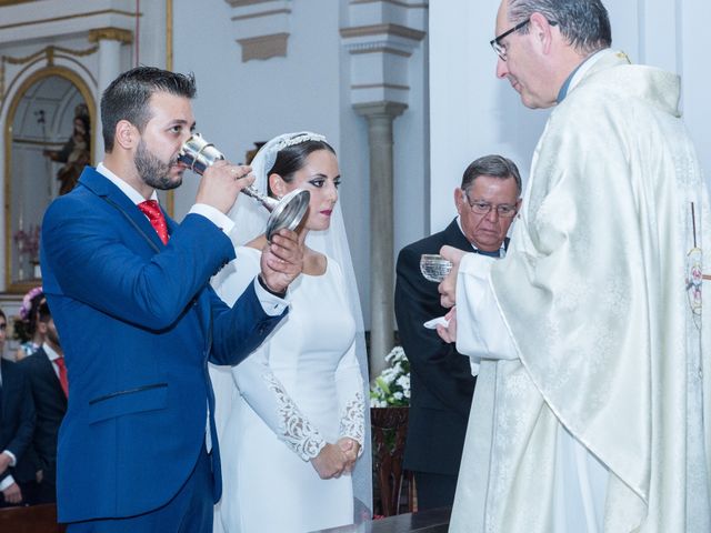 La boda de Ana Belen y Paxit en Los Palacios Y Villafranca, Sevilla 50