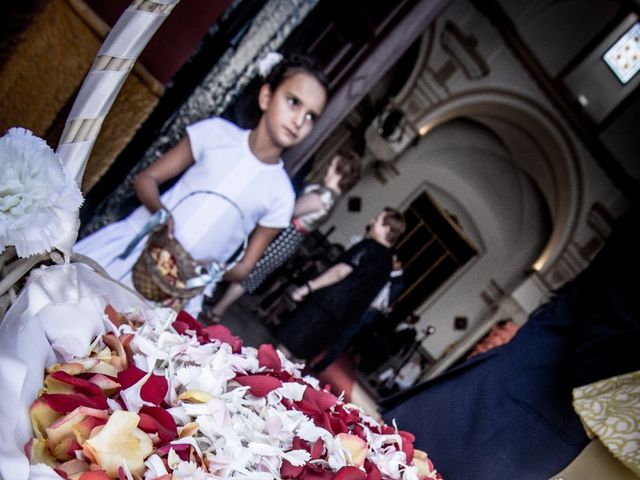 La boda de Ana Belen y Paxit en Los Palacios Y Villafranca, Sevilla 57