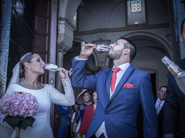 La boda de Ana Belen y Paxit en Los Palacios Y Villafranca, Sevilla 64