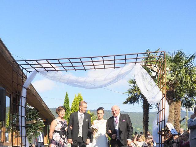 La boda de Rubén y Raquel en Gijón, Asturias 16