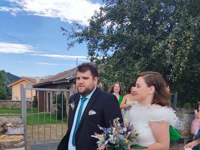 La boda de Raúl  y Sori en Acebedo, León 6