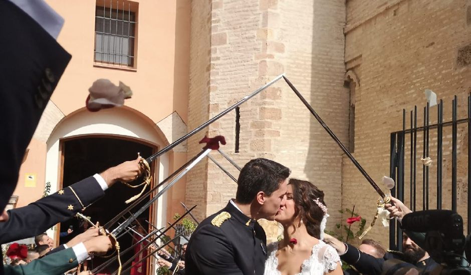 La boda de Alejandro  y Carmen en Sevilla, Sevilla