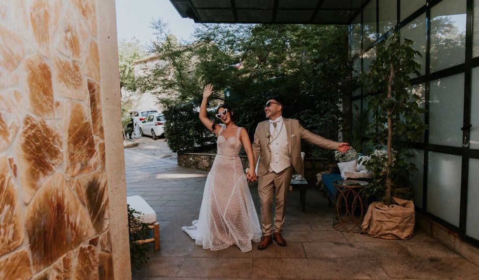 La boda de Carlos y Zoraida en Rois, A Coruña