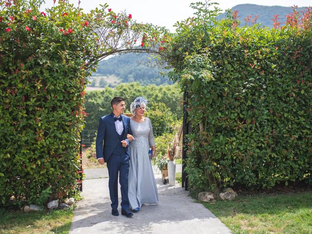 La boda de Gaizka y Ainize en Quejana, Álava 14