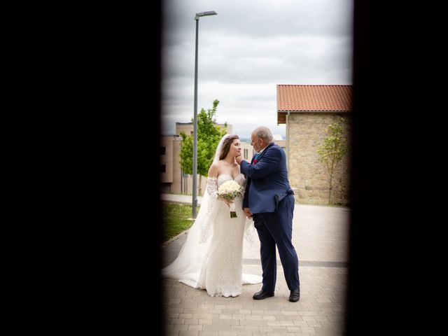 La boda de Florín y Yana en Gorraiz, Navarra 60