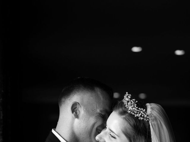 La boda de Florín y Yana en Gorraiz, Navarra 100