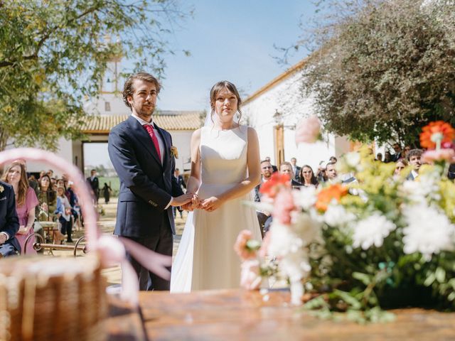 La boda de Sarah y Pedro en Alcala De Guadaira, Sevilla 21