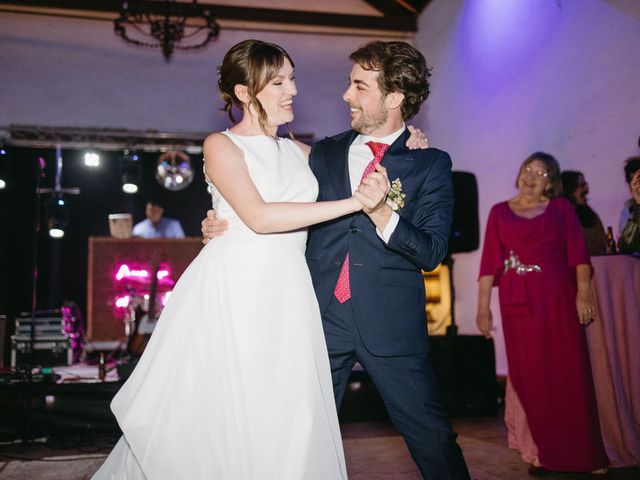 La boda de Sarah y Pedro en Alcala De Guadaira, Sevilla 36