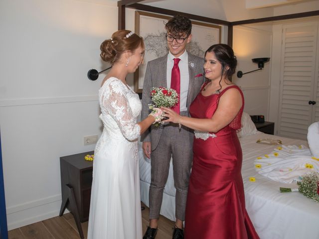 La boda de Daniel y Soraya en Estepona, Málaga 16