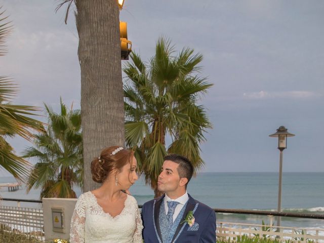La boda de Daniel y Soraya en Estepona, Málaga 35