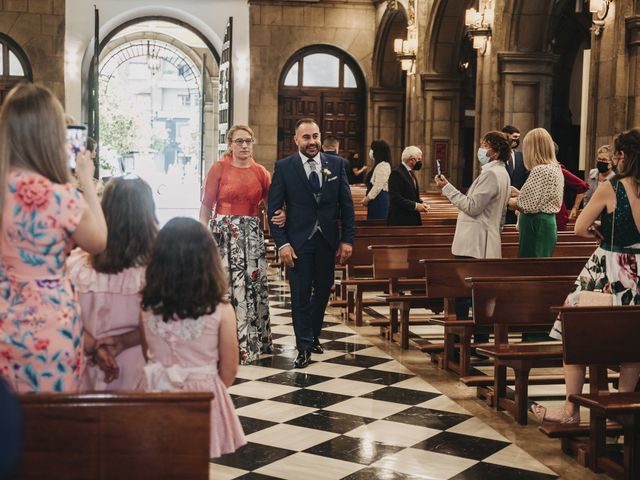 La boda de Richard y Diana en Pruvia (Llanera), Asturias 4