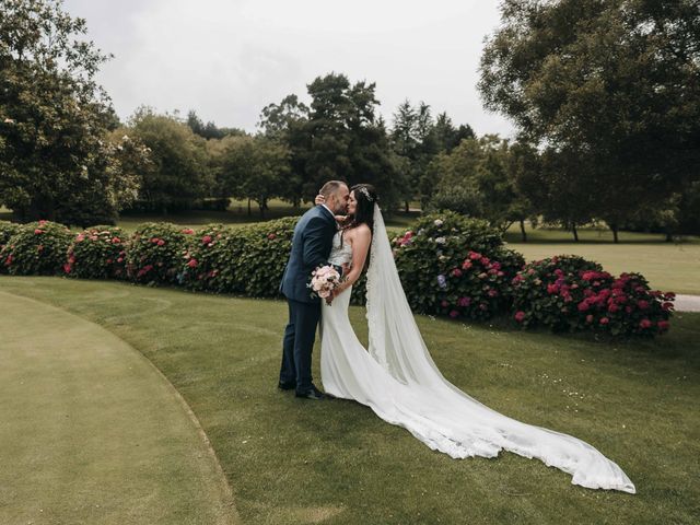 La boda de Richard y Diana en Pruvia (Llanera), Asturias 28