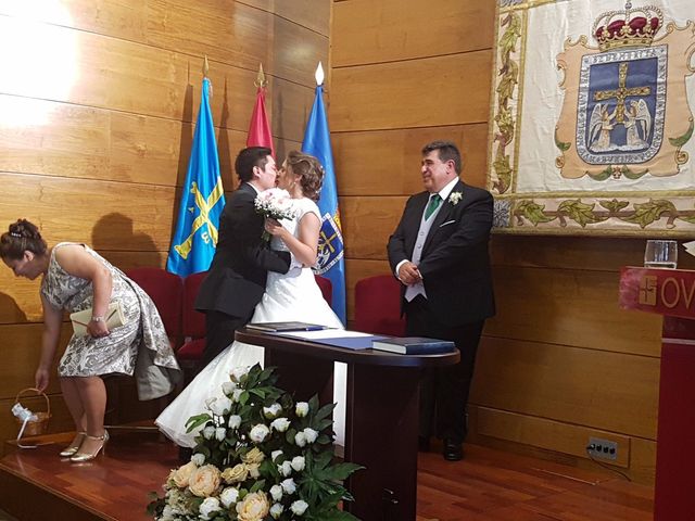 La boda de Javier y Bárbara en Oviedo, Asturias 10