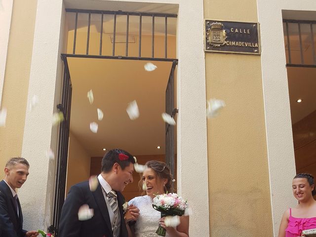 La boda de Javier y Bárbara en Oviedo, Asturias 13