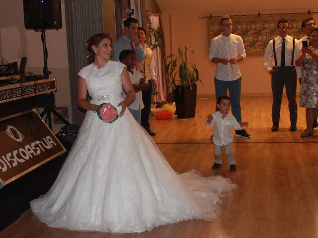 La boda de Javier y Bárbara en Oviedo, Asturias 27