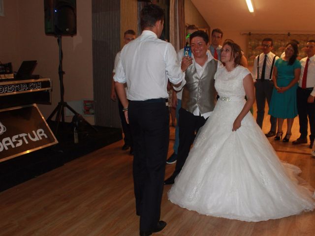 La boda de Javier y Bárbara en Oviedo, Asturias 29