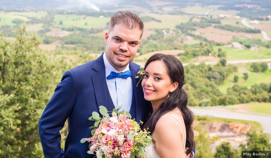 La boda de Emanuelly y Marc en Prats De Lluçanes, Barcelona