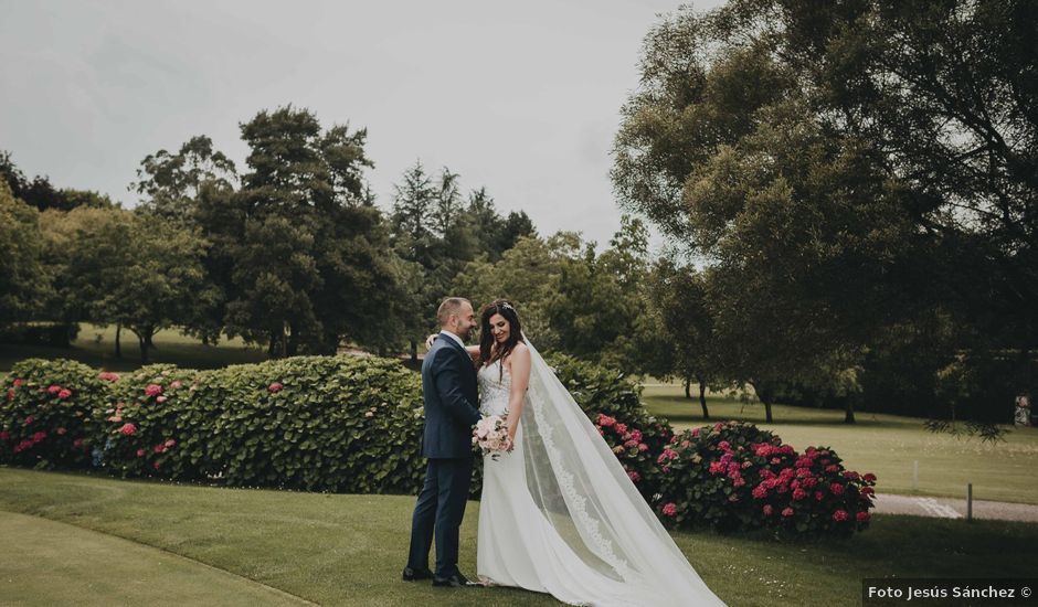 La boda de Richard y Diana en Pruvia (Llanera), Asturias