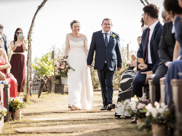 La boda de Basi y Cristina en Sant Cugat Sesgarrigues, Barcelona 22