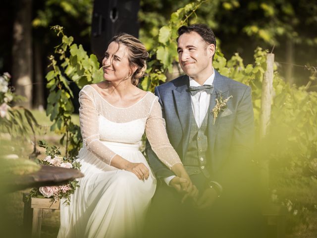 La boda de Basi y Cristina en Sant Cugat Sesgarrigues, Barcelona 26