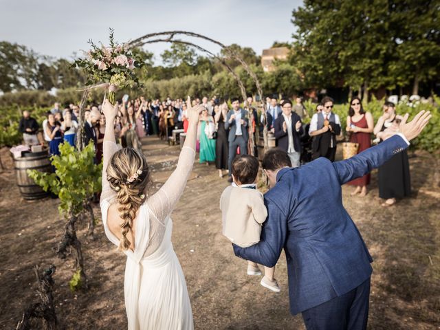 La boda de Basi y Cristina en Sant Cugat Sesgarrigues, Barcelona 32