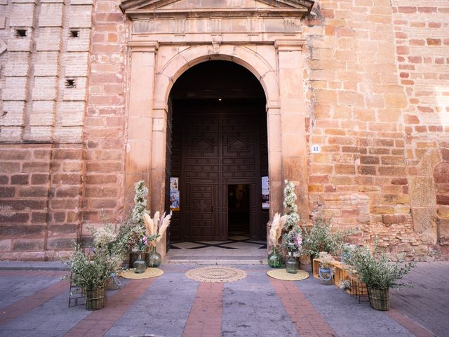 La boda de Laura y Gregorio en Jaén, Jaén 26