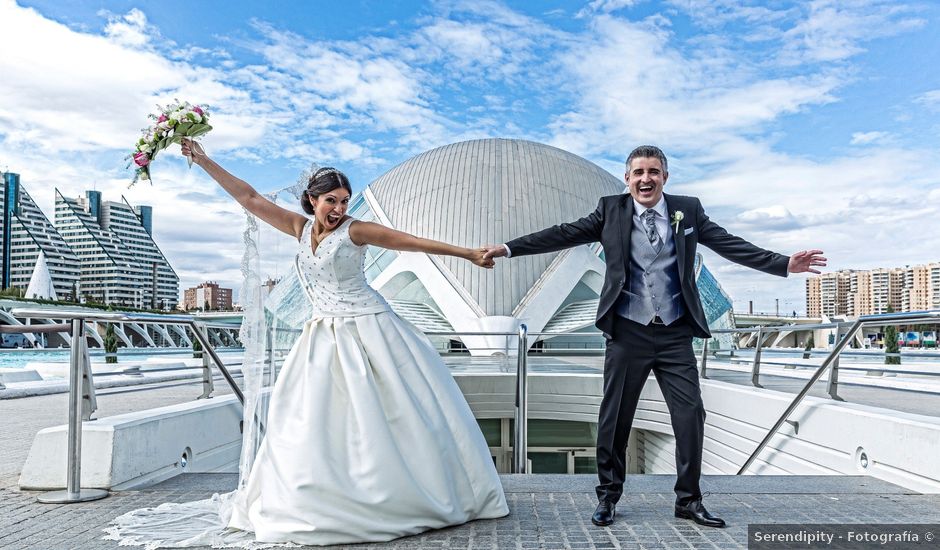 La boda de Jorge y Zaloa en Valencia, Valencia